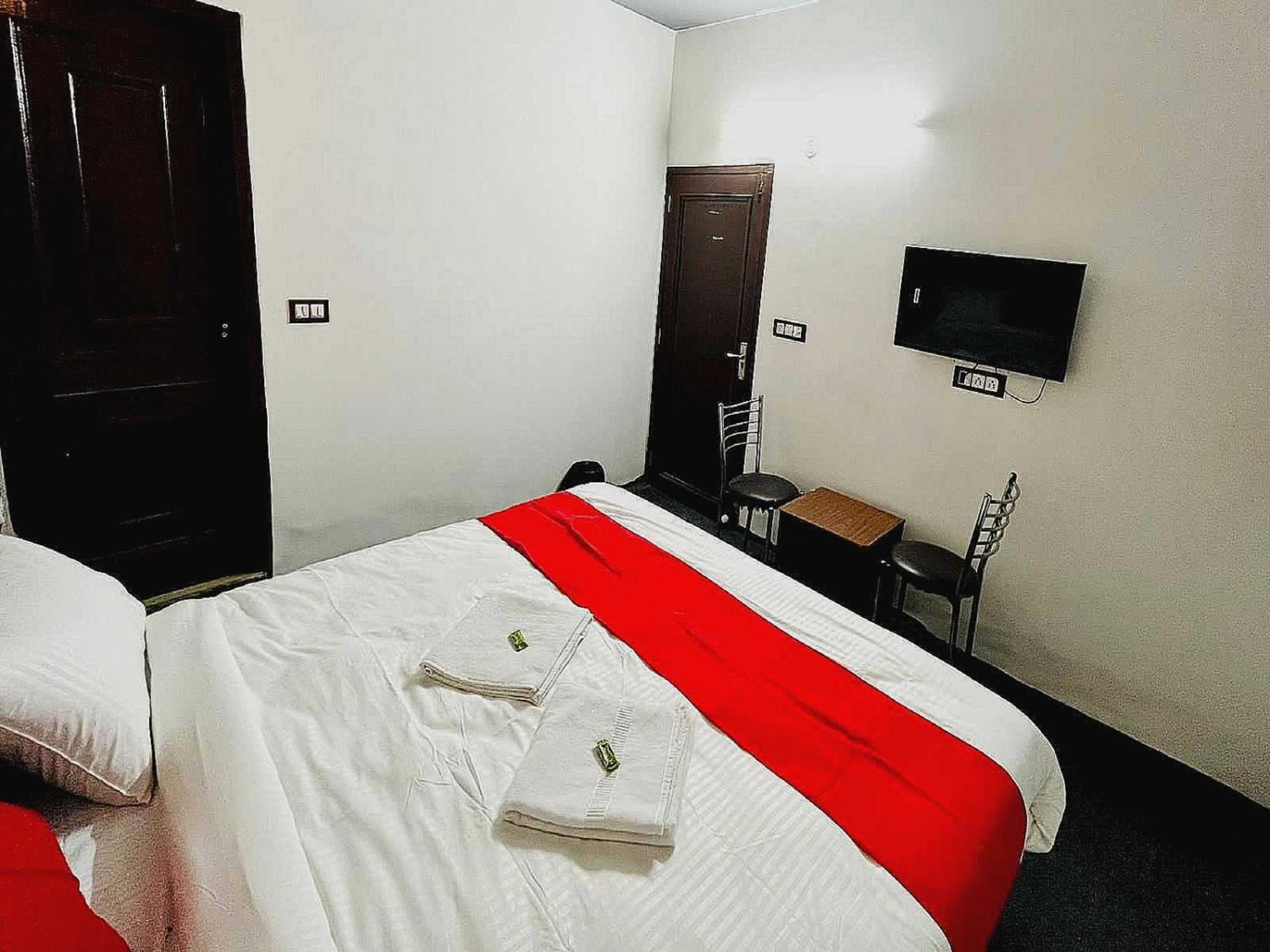 Kings Court Hotel New Delhi