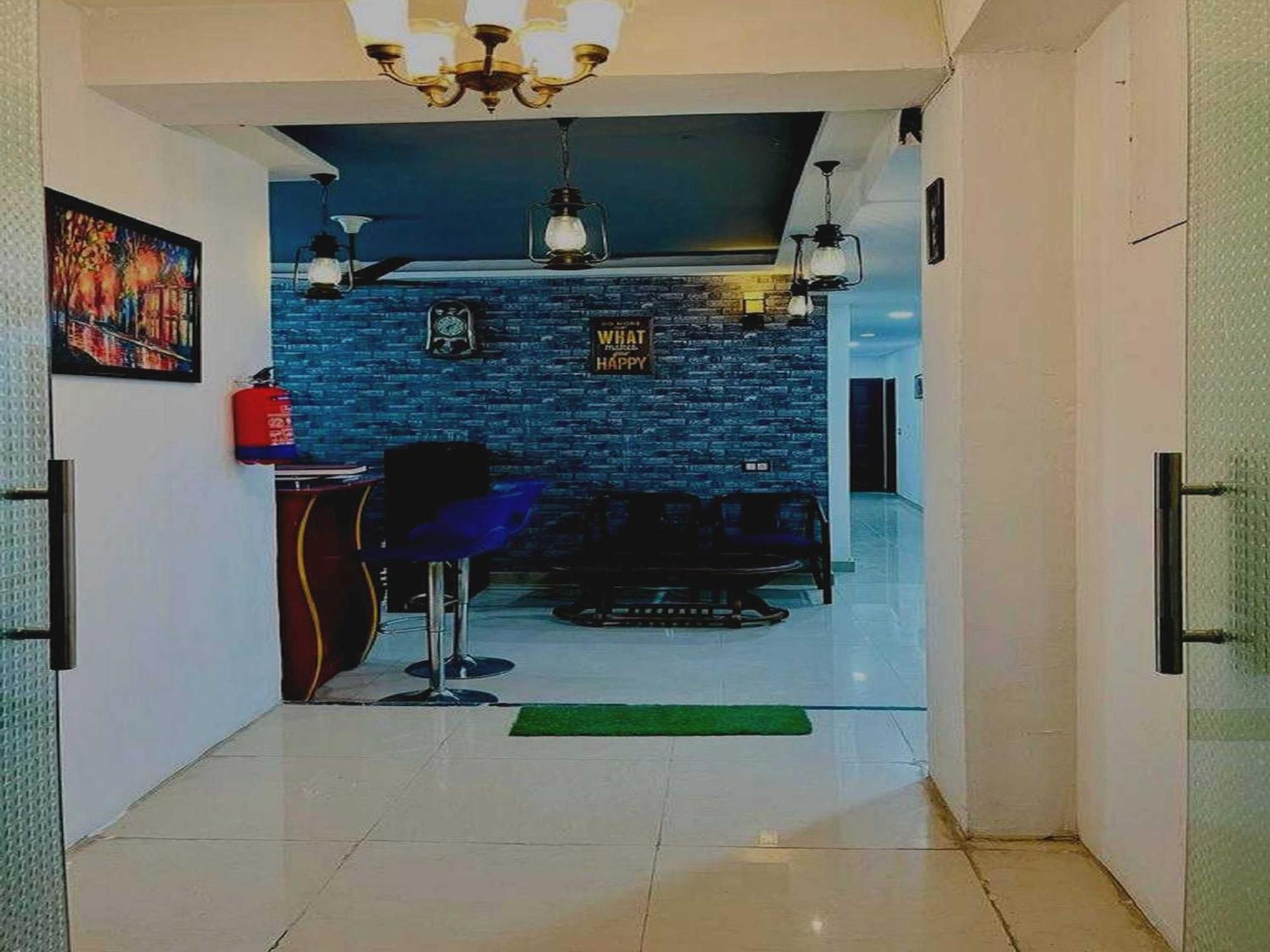 Hotel Kings Court