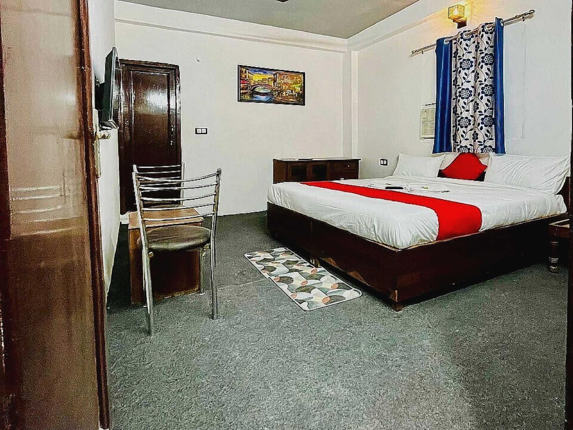 Kings Court New Delhi